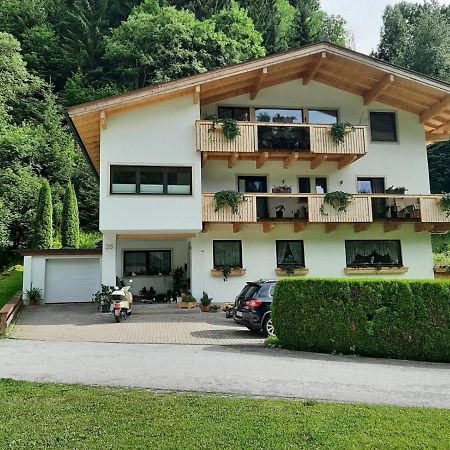 Gemuetliche Wohnung 10 Minuten Vom See Entfernt Zell am See Exteriör bild